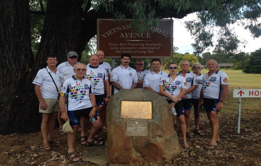 VetRide Group at Coolahs Avenue of Trees